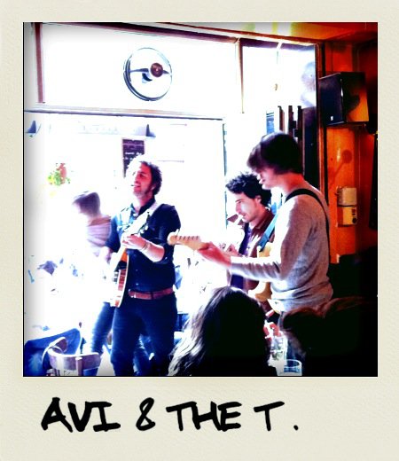 Avi & The Troubadours @ La Fusée
